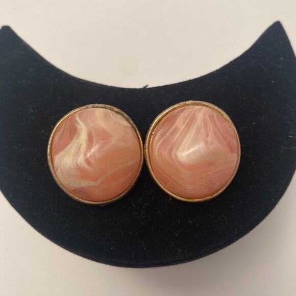 Vintage KRAMER Pink Marble Glass Clip On Earrings Silver Tone Signed - Picture 1 of 8
